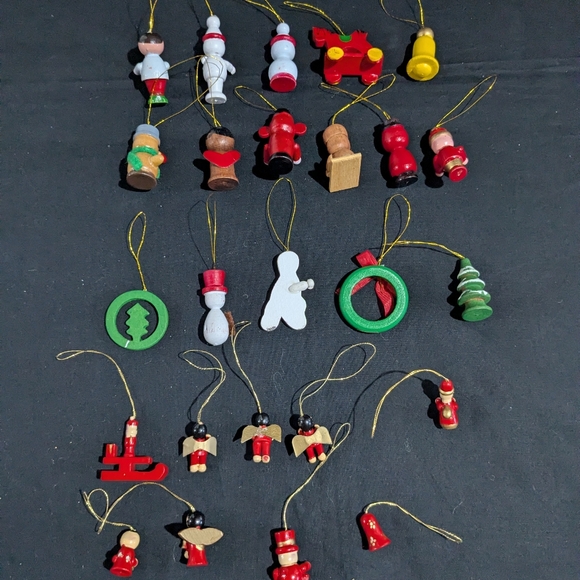 25 Wooden Miniature Christmas tree ornaments Christmas Themed - Picture 4 of 7